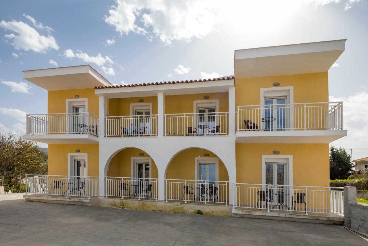 Morfeas Zante Apartments Extérieur photo
